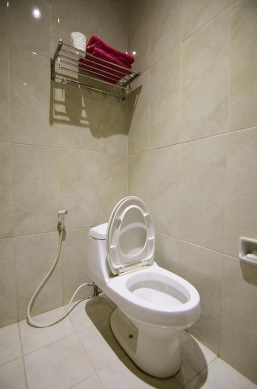 Fora Guest House Taman Lingkar Бандунг Екстериор снимка