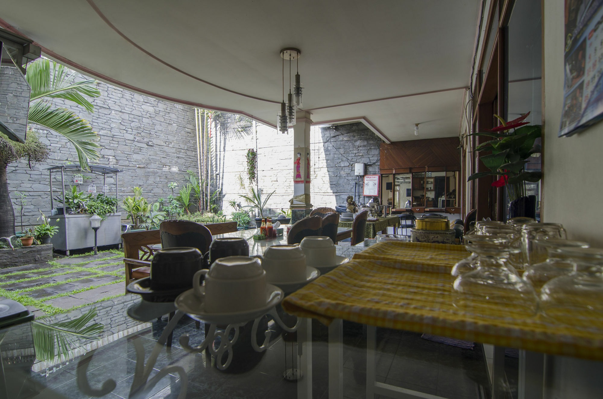 Fora Guest House Taman Lingkar Бандунг Екстериор снимка